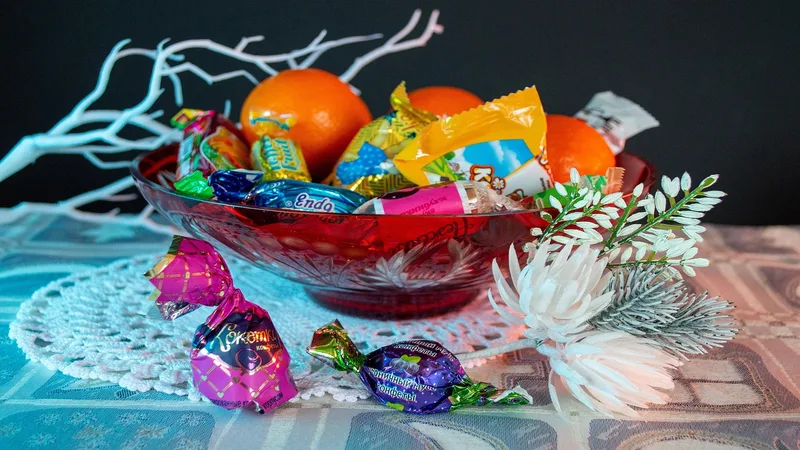 Đăng Ký bk8banca88 Nhận Thưởng 2026 | sweets,  candies,  heals,  dessert,  chocolate candies,  fruit,  tangerines,  snacks,  vases,  glass,  crystal,  crystal candy bowls,  tablecloth,  tableware,  holiday dishes,  red crystal,  baccarat,  ussr,  the product